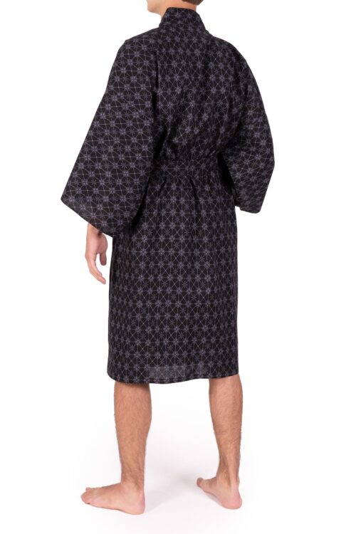 Vorderansicht des Happi Kimono für Herren in Schwarz mit Argyle-Print, 100% Baumwolle